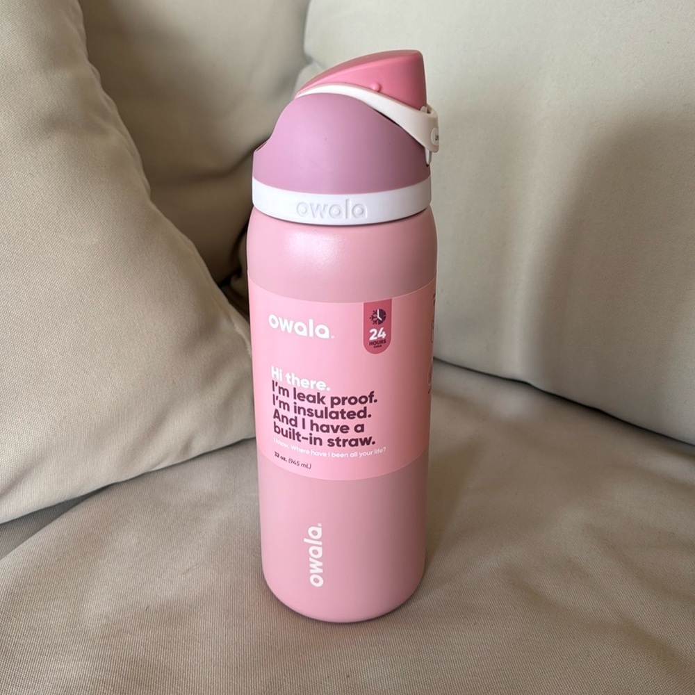 Owala Rosy Dreams Freesip Stainless Steel Bottle 32oz.